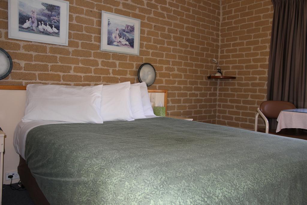 Grand Manor Motor Inn Queanbeyan Εξωτερικό φωτογραφία