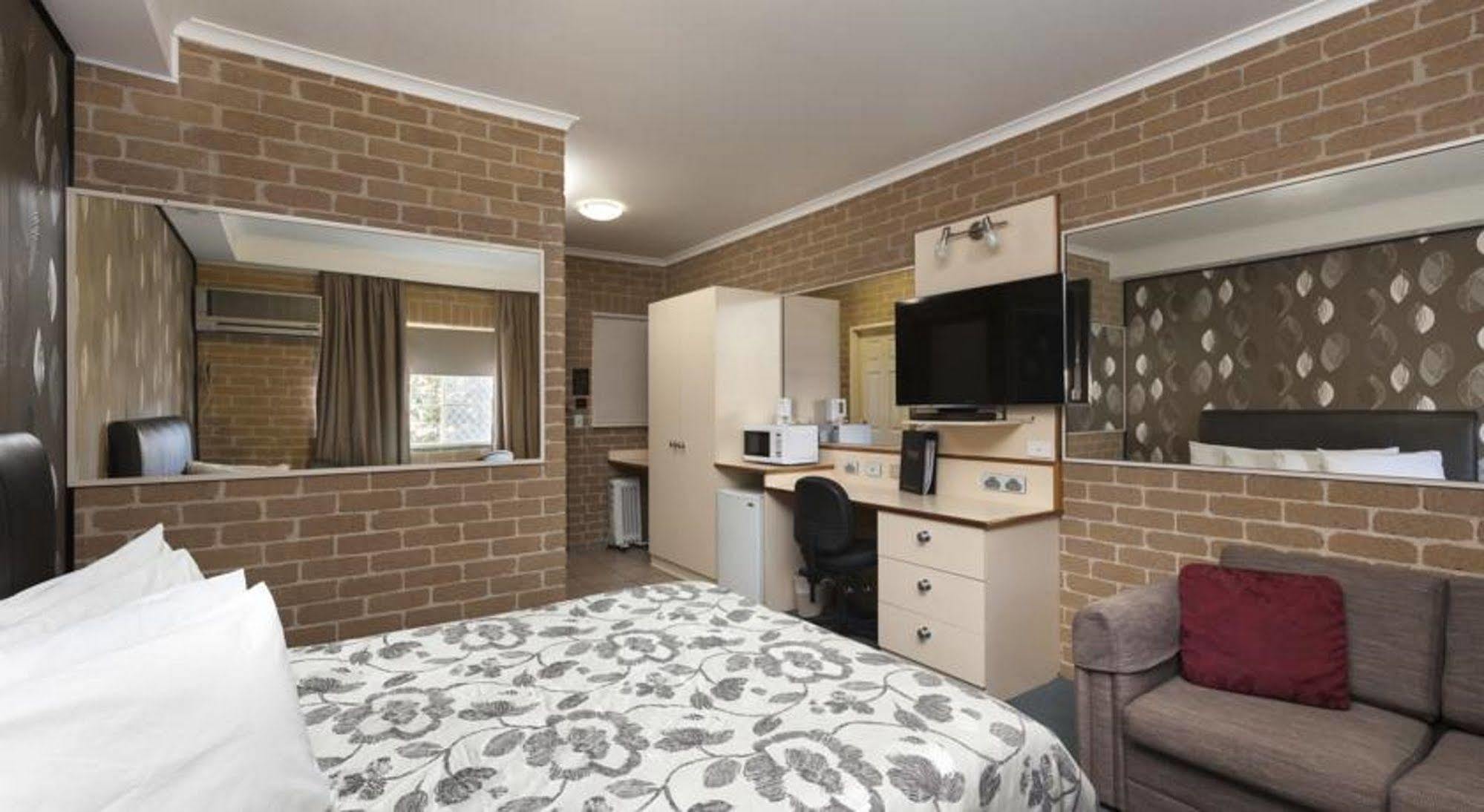 Grand Manor Motor Inn Queanbeyan Εξωτερικό φωτογραφία